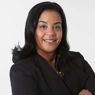 Nikitia Thompson headshot-profile